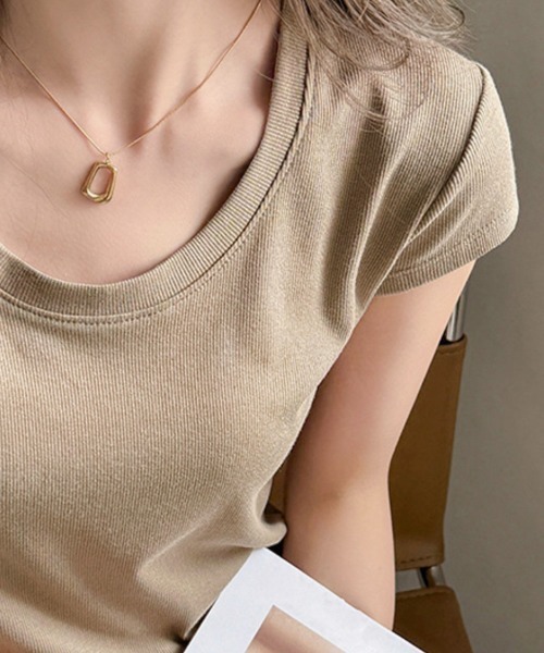 Miniministore(ミニミニストア)の「UネックTシャツ レディース 半袖 夏服(Tシャツ/カットソー・レディース・ワインレッド/モカ/ブラック/オフホワイト・FREE)」の8枚目の写真