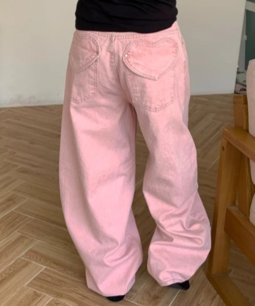 Aelina(エリナ)の「オーバーサイズデニムパンツ(デニムパンツ・レディース・モカ/ピンク・L/M/S)」の13枚目の写真