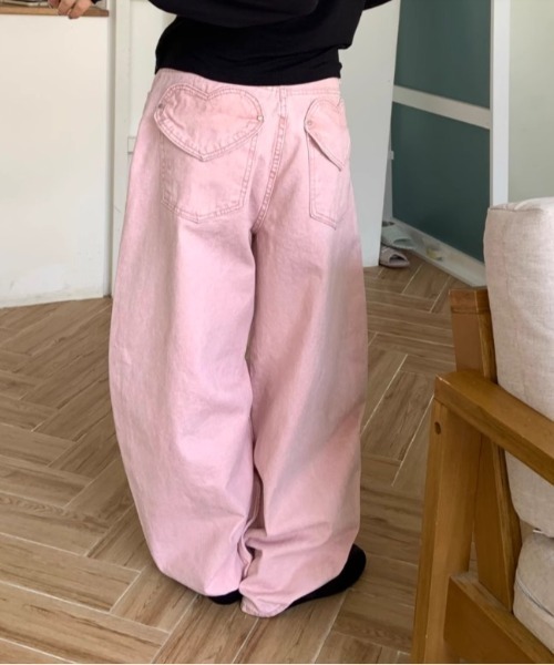 Aelina(エリナ)の「オーバーサイズデニムパンツ(デニムパンツ・レディース・モカ/ピンク・L/M/S)」の15枚目の写真