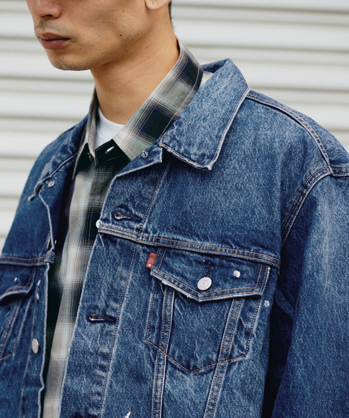 Levis PReMIUM(リーバイスプレミアム)の「LEVI’S(R) / リーバイス(R) 別注 TYPE III TRUCKER JACKET Selvedge INDIGO(デニムジャケット・メンズ・コバルトブルー・XX-LARGE/X-LARGE/LARGE/MEDIUM/SMALL/X-SMALL)」の7枚目の写真