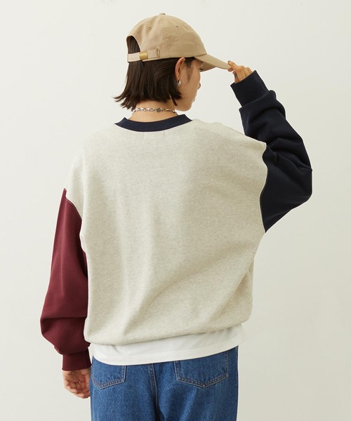 MILKFED.（ミルクフェド）の「COLOR BLOCK SWEAT TOP（スウェット・レディース・ライトブルー/ブラック/オートミール・M/L）」の5枚目の写真
