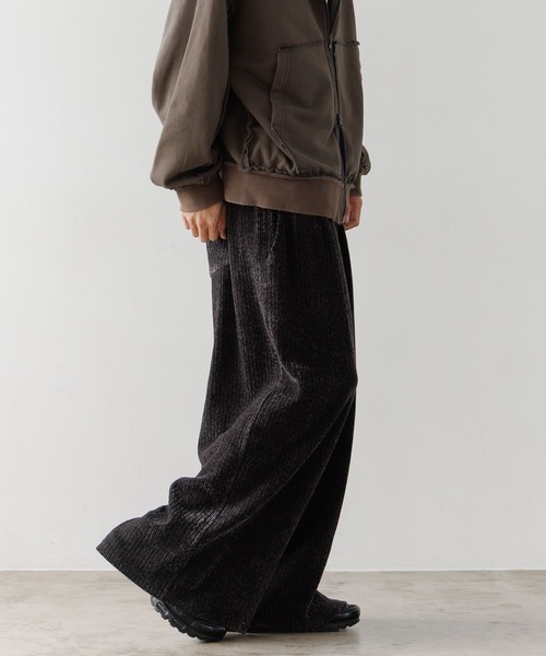 PBLIM（ページボーイリム）の「《UNISEX》ベロアワイドイージーパンツ（その他パンツ・レディース・ブラウン系その他/グレー系その他/ボルドー・LARGE/MEDIUM）」の10枚目の写真