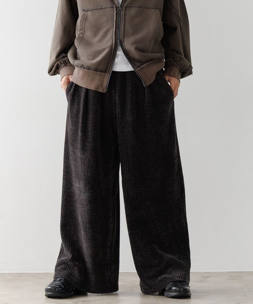 PBLIM（ページボーイリム）の「《UNISEX》ベロアワイドイージーパンツ（その他パンツ・レディース・ブラウン系その他/グレー系その他/ボルドー・LARGE/MEDIUM）」の11枚目の写真