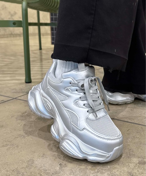 sedacle(セダクル)の「プラットフォームスニーカー(スニーカー・レディース・ブラック/シルバー・SMALL/MEDIUM/LARGE/X-LARGE)」の4枚目の写真