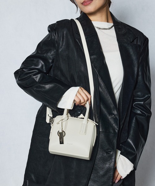 Ungrid(アングリッド)の「【Ungrid/アングリッド】 シンプルスムース ミニボストンバッグ(ボストンバッグ・レディース・ベージュ/ブラック/ダークグリーン/アイボリー/グレー/キャメル・FREE)」の2枚目の写真
