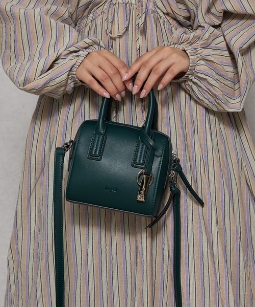 Ungrid(アングリッド)の「【Ungrid/アングリッド】 シンプルスムース ミニボストンバッグ(ボストンバッグ・レディース・ベージュ/ブラック/ダークグリーン/アイボリー/グレー/キャメル・FREE)」の1枚目の写真