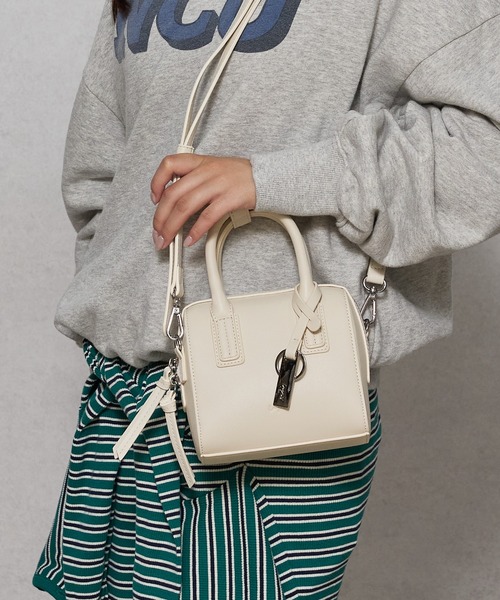 Ungrid(アングリッド)の「【Ungrid/アングリッド】 シンプルスムース ミニボストンバッグ(ボストンバッグ・レディース・ベージュ/ブラック/ダークグリーン/アイボリー/グレー/キャメル・FREE)」の20枚目の写真