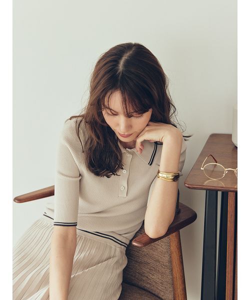 Mila Owen（ミラオーウェン）の「【WEB限定カラー】【セットアップ対応】ポロ衿リブニットプルオーバー（ニット/セーター・レディース・アイボリー/ライトブルー/モカ/バーガンディー/ピンク・0/1）」の20枚目の写真