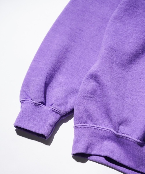 TOWNCRAFT（タウンクラフト）の「TOWNCRAFT / タウンクラフト 90S PIGMENT CREW SWEAT ヴィンテージ加工 ピグメントダイ クルーネックスウェット（スウェット・メンズ・ネイビー/ライトグリーン/ターコイズブルー/グレー/ブラック/ライトブルー/ブルーグレー/オリーブ/ピンク/パープル・MEDIUM/LARGE/XX-LARGE/X-LARGE）」の13枚目の写真
