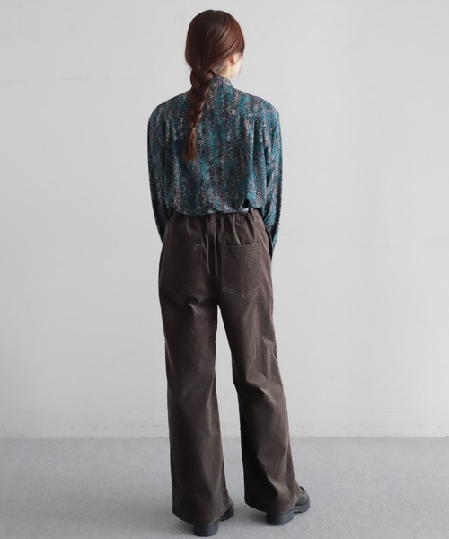 NOMBRE IMPAIR(ノンブルアンペール)の「コードストレッチ ワイドフレアパンツ(その他パンツ・レディース・パープル/グレイッシュベージュ/チャコールグレー・MEDIUM/SMALL)」の7枚目の写真