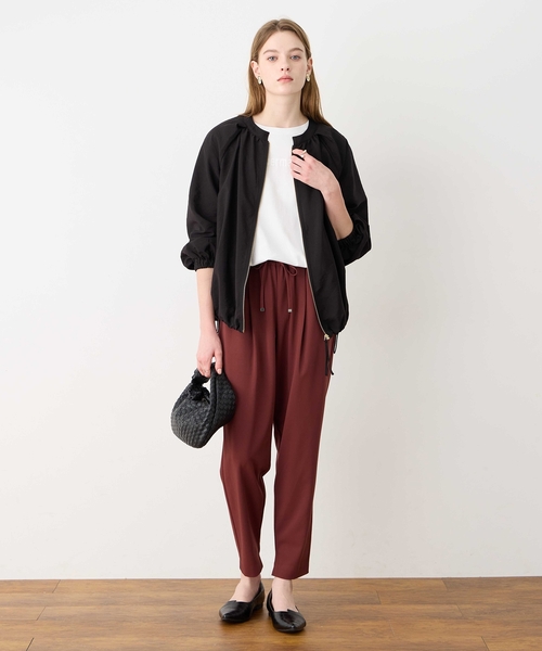 LE SOUK HOLIDAY（ルスークホリデー）の「ストレッチタックテーパードパンツ【6色展開・ウエストゴム・通年素材】（その他パンツ・レディース・オフホワイト/チャコールグレー/ピンク/ワインレッド/モカ/ブラック・S/M/L）」の21枚目の写真