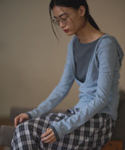 CRAFT STANDARD BOUTIQUE（クラフトスタンダードブティック）の「レイヤード風フード付きプルオーバー◆（Tシャツ/カットソー・レディース・グレー/ブラウン・FREE）」の10枚目の写真