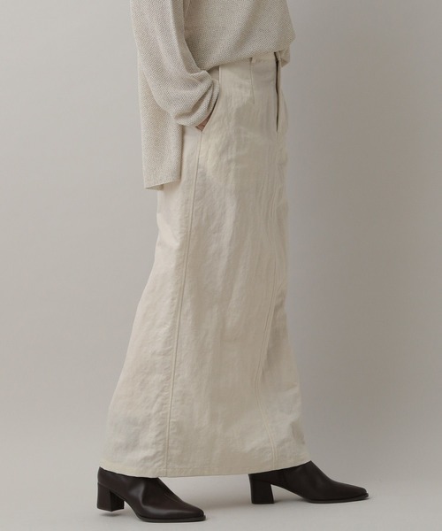 A part by（アパートバイ）の「【セットアップ対応】ナイロンタイトスカート（スカート・レディース・ブラック/ライトベージュ/カーキ・SMALL/MEDIUM）」の9枚目の写真