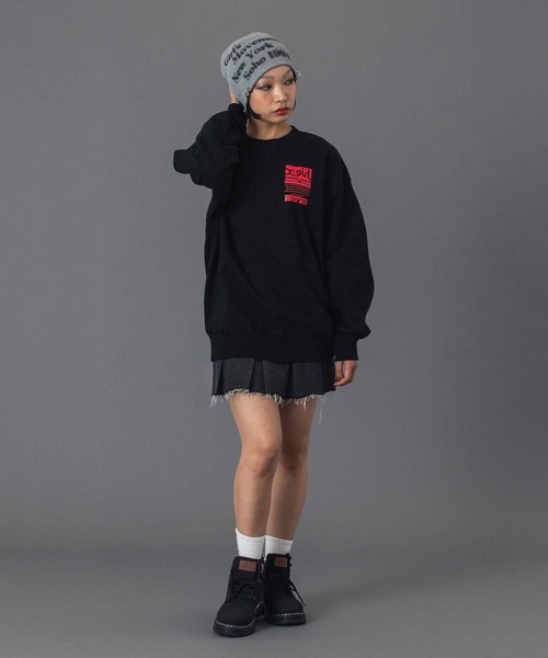 X-girl（エックスガール）の「BI COLOR BOX LOGO CREWNECK SWEAT TOP（スウェット・レディース・チャコール/ブラック/アッシュ・S/M）」の5枚目の写真