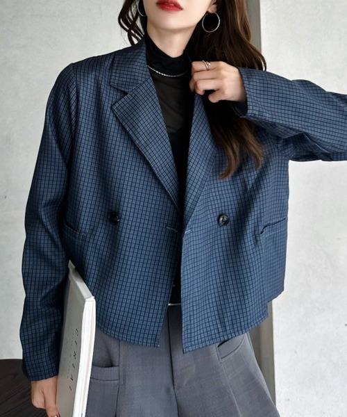TREOVER(トレオーバー)の「シンプルなのに印象的な大人のためのこなれアイテム ショート丈テーラードダブルジャケット(テーラードジャケット・レディース・ブラウン/チャコール/ブラック/アイボリー/ライトグレー・FREE)」の9枚目の写真