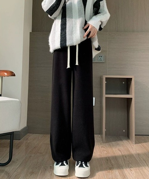 shoppinggo(ショッピングゴー)の「裏起毛パンツ ワイドパンツ ストレート ウエストゴムパンツ ズボン ゆったり リラックスパンツ(その他パンツ・レディース・ピンク/ベージュ/ブラック/アイボリー/グレー・FREE)」の3枚目の写真