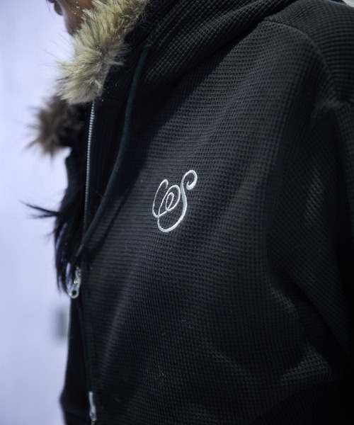 sedacle（セダクル）の「2wayフェイクファーフードワッフルパーカー（パーカー・レディース・カモフラージュ/ボルドー/リアルツリーカモ/ブラック/ネイビー/チャコールグレー/ブラウン・SMALL/MEDIUM/LARGE）」の12枚目の写真