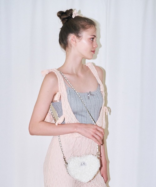 mieya mieya(ミーヤミーヤ)の「【mieya mieya】"m" boa heart bag/ボアハートバッグ"(ショルダーバッグ・レディース・ホワイト/ブラック・FREE)」の3枚目の写真