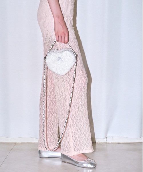 mieya mieya(ミーヤミーヤ)の「【mieya mieya】"m" boa heart bag/ボアハートバッグ"(ショルダーバッグ・レディース・ホワイト/ブラック・FREE)」の7枚目の写真