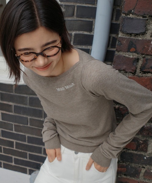 muahmuah(ムーアムーア)の「A'GEM/9 × .kom 『muah muah/ムーアムーア』 SLIM FIT BOAT NECK KNIT/ボートネック スリムフィット ニット(ニット/セーター・レディース・チャコールグレー/アイボリー/ブラック/A・FREE)」の4枚目の写真