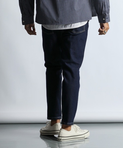 The DUFFER of ST.GEORGE(ザダファーオブセントジョージ)の「「GUM STRETCH DENIM」LASER STITCH 5PKT PANTS :超伸縮「ガムストレッチ デニム」レーザー加工 ブルーデニム(デニムパンツ・メンズ・ダークインディゴブルー・X-LARGE/LARGE/MEDIUM/SMALL)」の3枚目の写真