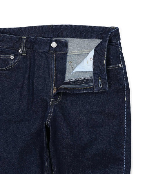The DUFFER of ST.GEORGE(ザダファーオブセントジョージ)の「「GUM STRETCH DENIM」LASER STITCH 5PKT PANTS :超伸縮「ガムストレッチ デニム」レーザー加工 ブルーデニム(デニムパンツ・メンズ・ダークインディゴブルー・X-LARGE/LARGE/MEDIUM/SMALL)」の5枚目の写真