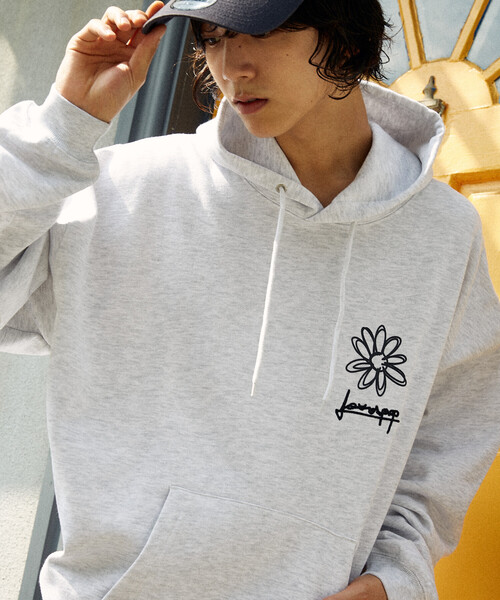 PUBLUX(パブリュクス)の「PUBLUX/パブリュクス LOVE POP STUDIO FLOWER GRAPHIC HOODIE(限定展開)(パーカー・メンズ・ライトグレー/ブラウン/ブラック・SMALL/MEDIUM/LARGE)」の13枚目の写真