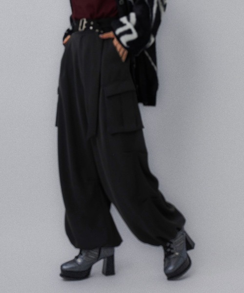 HARE（ハレ）の「ベーシックワイドカーゴパンツ(HARE)（カーゴパンツ・レディース・ブラック系その他/ブラック/ボルドー/ブルー系その他/ネイビー・FREE）」の15枚目の写真