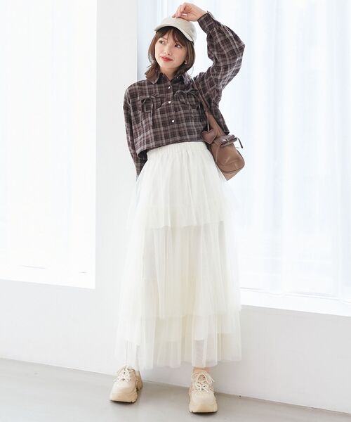 MAJESTIC LEGON(マジェスティックレゴン)の「ハートボタンリボンつきシャツ(シャツ/ブラウス・レディース・ブラック系その他/ブラウン系その他2/レッド系その他2・MEDIUM)」の4枚目の写真