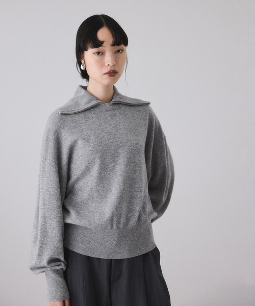 ADAM ET ROPE'（アダムエロペ）の「カシミア混ZIPタートルネックプル