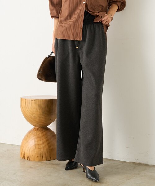 Jena espace merveilleux(ジェナ エスパスメルヴェイユ)の「ウォームサテン切替イージーパンツ(その他パンツ・レディース・カーキ/アイボリー/チャコールグレー・FREE)」の2枚目の写真