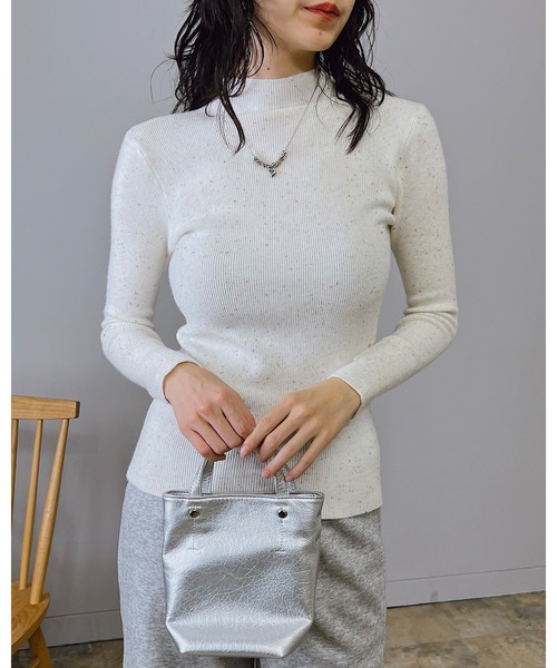 Doumoi（ドゥモエ）の「ハイネック　カラーネップ　ニットプルオーバー（Tシャツ/カットソー・レディース・ベージュ/ミント/イエロー/ホワイト/ピンク/グレー・FREE）」の2枚目の写真
