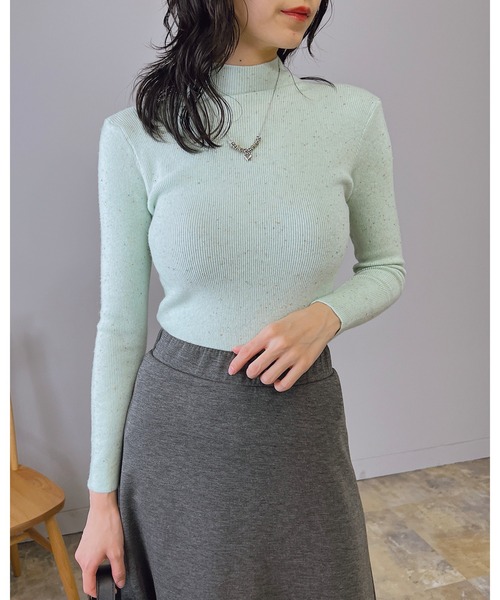 Doumoi（ドゥモエ）の「ハイネック　カラーネップ　ニットプルオーバー（Tシャツ/カットソー・レディース・ベージュ/ミント/イエロー/ホワイト/ピンク/グレー・FREE）」の5枚目の写真