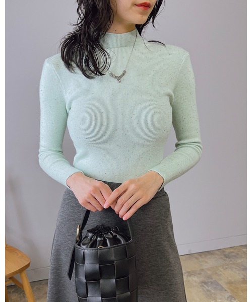 Doumoi（ドゥモエ）の「ハイネック　カラーネップ　ニットプルオーバー（Tシャツ/カットソー・レディース・ベージュ/ミント/イエロー/ホワイト/ピンク/グレー・FREE）」の7枚目の写真