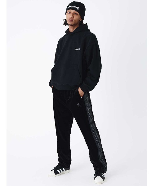 SUPPLIER(サプライヤー)の「A'GEM/9 × .kom 『SUPPLIER/サプライヤー』 Boxy Fit Cross Logo Hoodie/ボクシーフィット クロスロゴ プルオーバーパーカー(パーカー・メンズ・ブラック・XL/L/M)」の5枚目の写真