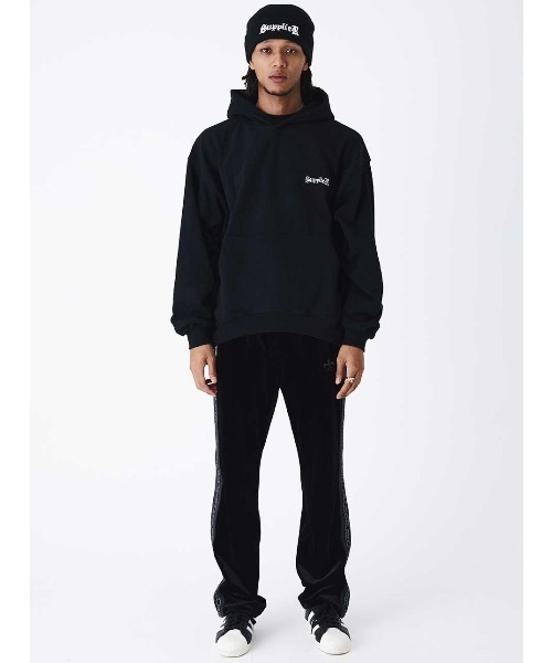 SUPPLIER(サプライヤー)の「A'GEM/9 × .kom 『SUPPLIER/サプライヤー』 Boxy Fit Cross Logo Hoodie/ボクシーフィット クロスロゴ プルオーバーパーカー(パーカー・メンズ・ブラック・XL/L/M)」の8枚目の写真