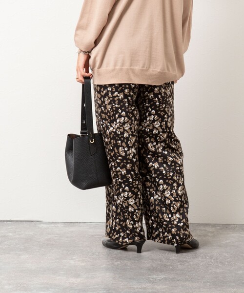 NOLLEY’S(ノーリーズ)の「ウォッシャブルレオパードプリントパンツ(その他パンツ・レディース・ブルー系その他6/ブラック系その他・38/36)」の16枚目の写真
