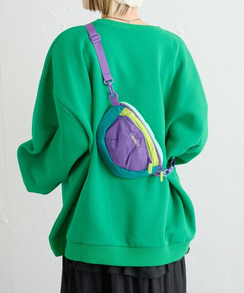 w closet（ダブルクローゼット）の「マルチWAYカラーショルダーBAG（ショルダーバッグ・レディース・パープル/レッド・FREE）」の5枚目の写真