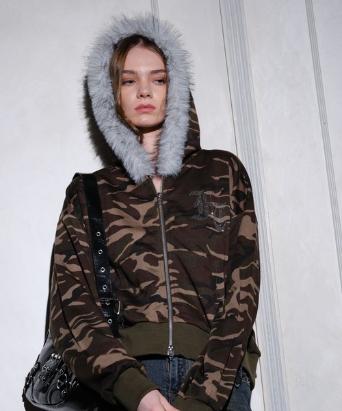 3.3 Field Trip (3.3フィールドトリップ)の「3.3 Field Trip/ファー付きフードジップ(ウラケ)(パーカー・レディース・カーキ/ブラック/グレー・FREE)」の3枚目の写真