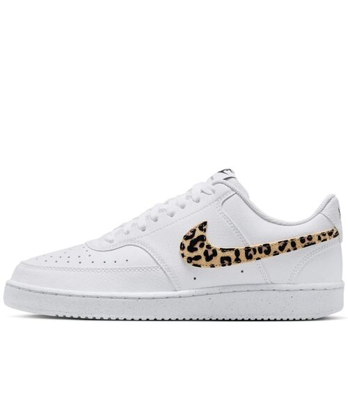 NIKE(ナイキ)の「ナイキ コート ビジョン LOW SE ウィメンズシューズ / Nike Court Vision Low SE Women's Shoes IM7646-100 White(スニーカー・レディース・ホワイト・23/23.5/24/24.5/22/22.5/25/25.5/26)」の2枚目の写真