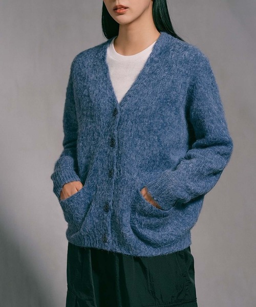 VIBGYOR(ヴィブジョー)の「【Korea Select】 ボカシVネックカーディガン(CN)(カーディガン/ボレロ・メンズ・ブルー/チャコールグレー/レッド系その他・FREE)」の12枚目の写真