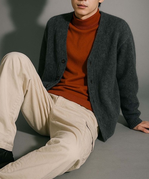 VIBGYOR(ヴィブジョー)の「【Korea Select】 ボカシVネックカーディガン(CN)(カーディガン/ボレロ・メンズ・ブルー/チャコールグレー/レッド系その他・FREE)」の5枚目の写真