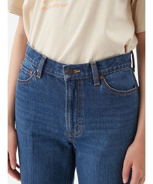 Mila Owen（ミラオーウェン）の「センタープレス裾段差デニムパンツ（デニムパンツ・レディース・ブルー/ライトブルー/ブラック・00/2/1/0）」の7枚目の写真