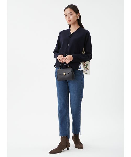 Mila Owen（ミラオーウェン）の「センタープレス裾段差デニムパンツ（デニムパンツ・レディース・ブルー/ライトブルー/ブラック・00/2/1/0）」の12枚目の写真