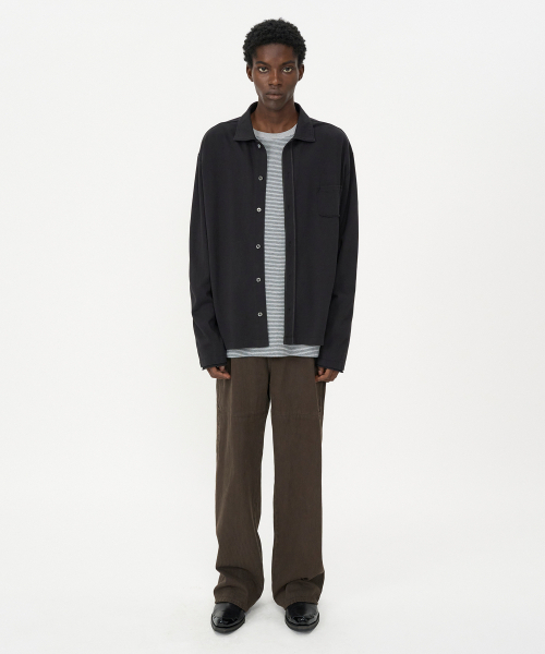 INSILENCE(インサイロンス)の「ボタンダウンジャージシャツ ブラック(シャツ/ブラウス・レディース・その他・MEDIUM/LARGE)」の2枚目の写真