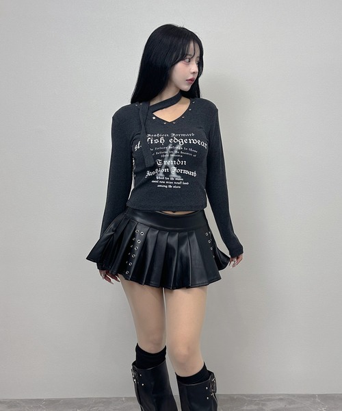 FOLLOWIN(フォロウィン)の「クロスネックスタッズロゴリブトップス(Tシャツ/カットソー・レディース・ブラック/ホワイト/ブラウン・FREE)」の17枚目の写真
