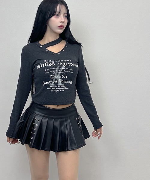 FOLLOWIN(フォロウィン)の「クロスネックスタッズロゴリブトップス(Tシャツ/カットソー・レディース・ブラック/ホワイト/ブラウン・FREE)」の14枚目の写真