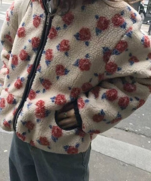ViViDAY(ビビデー)の「バラ柄もこもこボアブルゾン(ブルゾン・レディース・アイボリー・M)」の22枚目の写真
