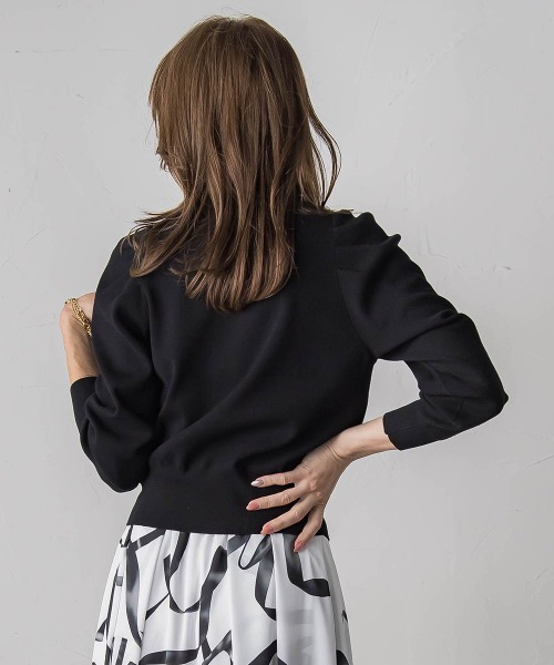 Viaggio Blu(ビアッジョブルー)の「襟ビジューニット≪手洗い可能≫(ニット/セーター・レディース・オフホワイト/ブラック/ライトグレー/ピンク・M/S)」の19枚目の写真