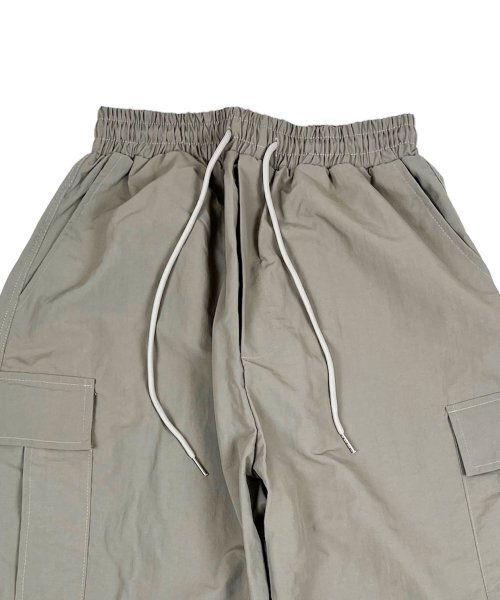 SK8ER ROCK(スケーターロック)の「Nylon Cargo Wide Long Half Pants Beige(その他パンツ・レディース・その他・FREE)」の3枚目の写真